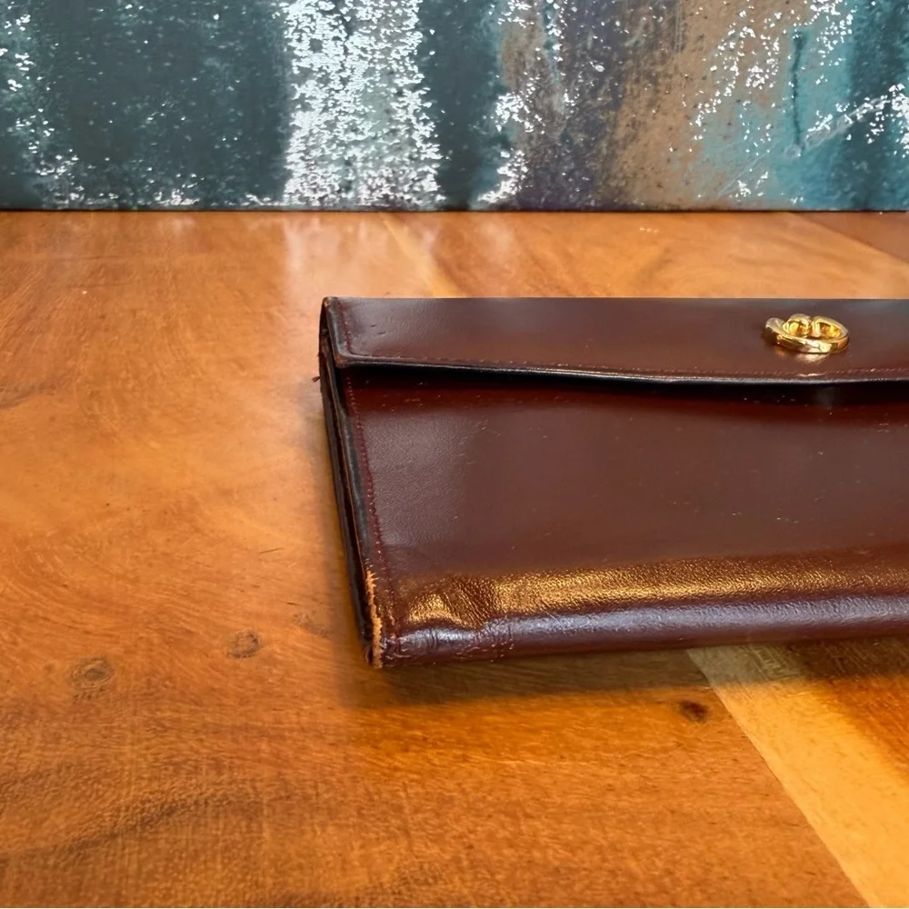 St. Thomas Vintage 1960’s Burgundy Cowhide Leather Envelope Wallet Clutch‎ (EUC)